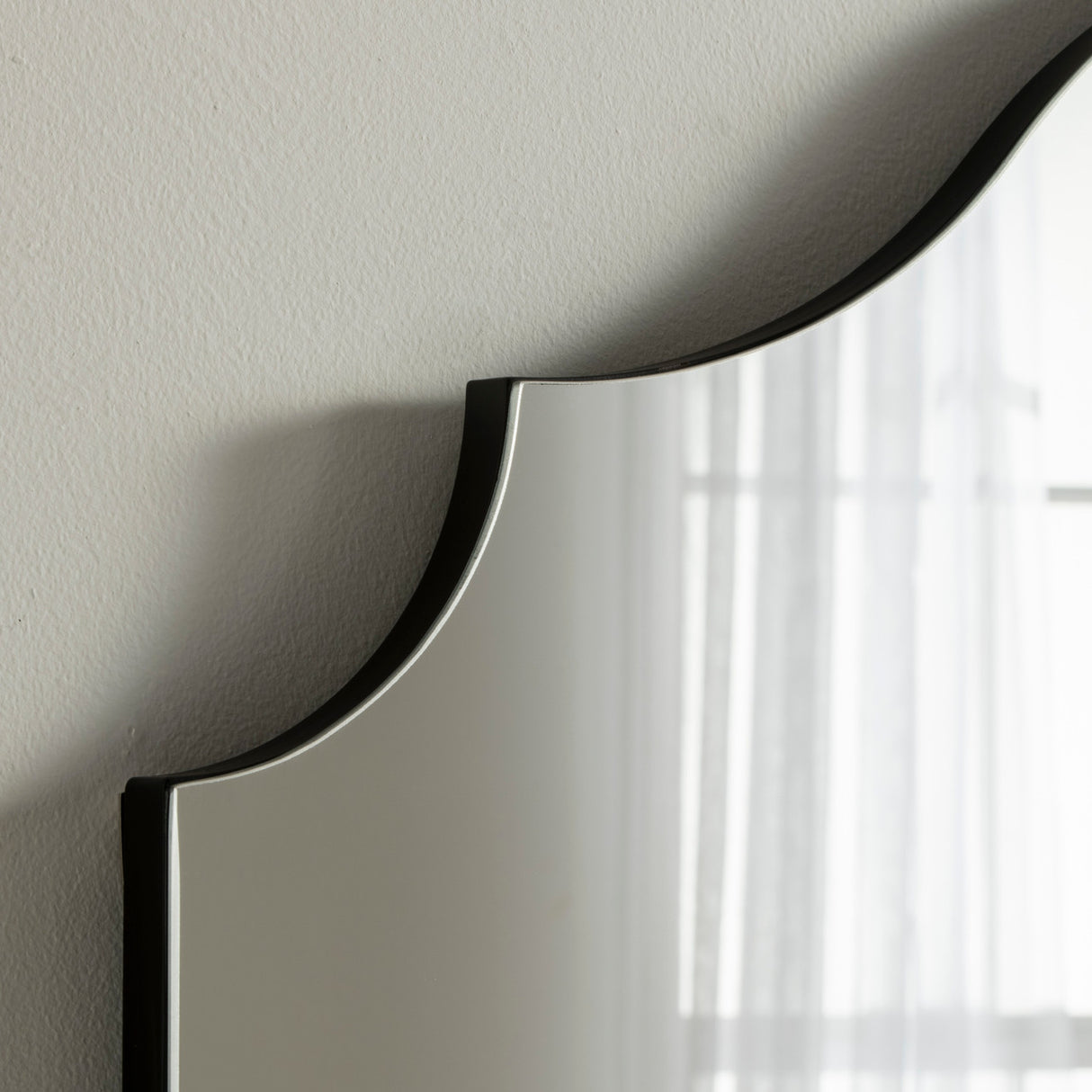 Arch curved mantle mirror