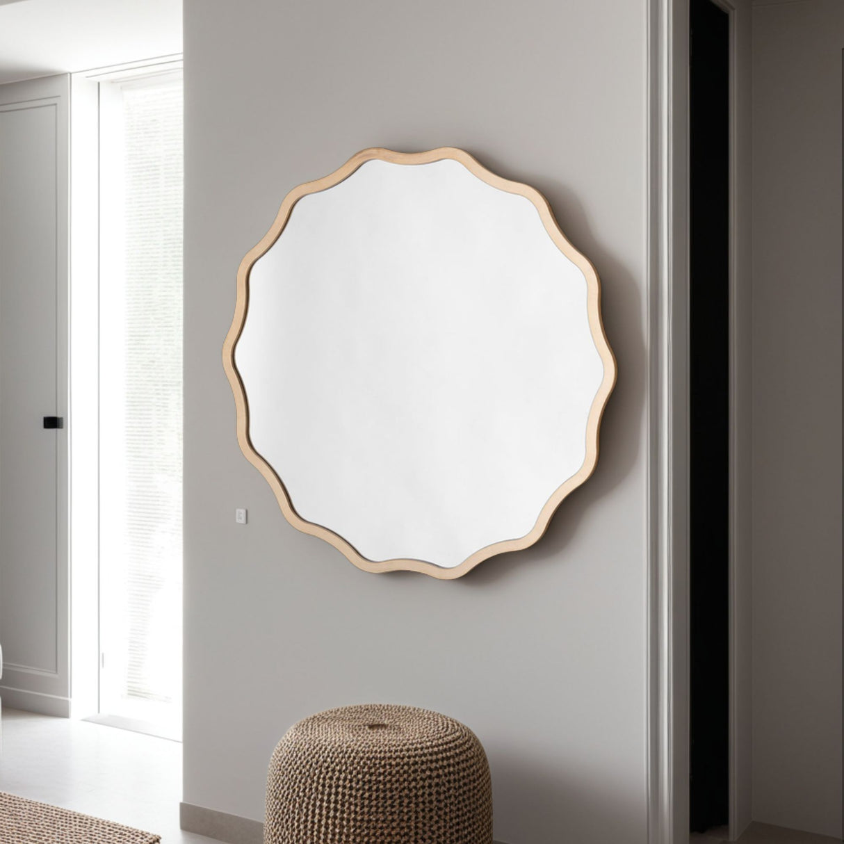 Scalloped Edge Gold Round Mirror